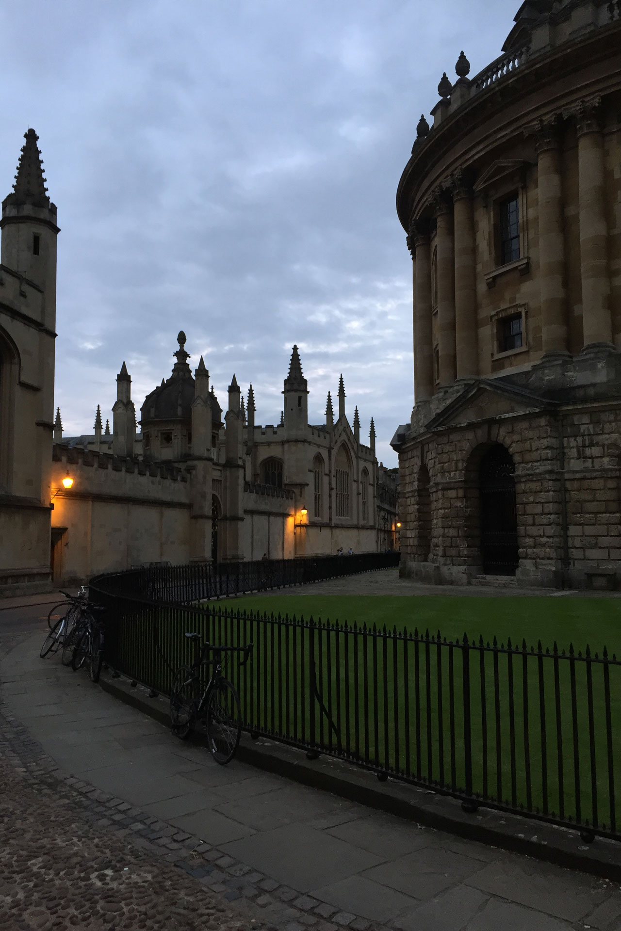 radcliffe camera and city of oxford walking tour
